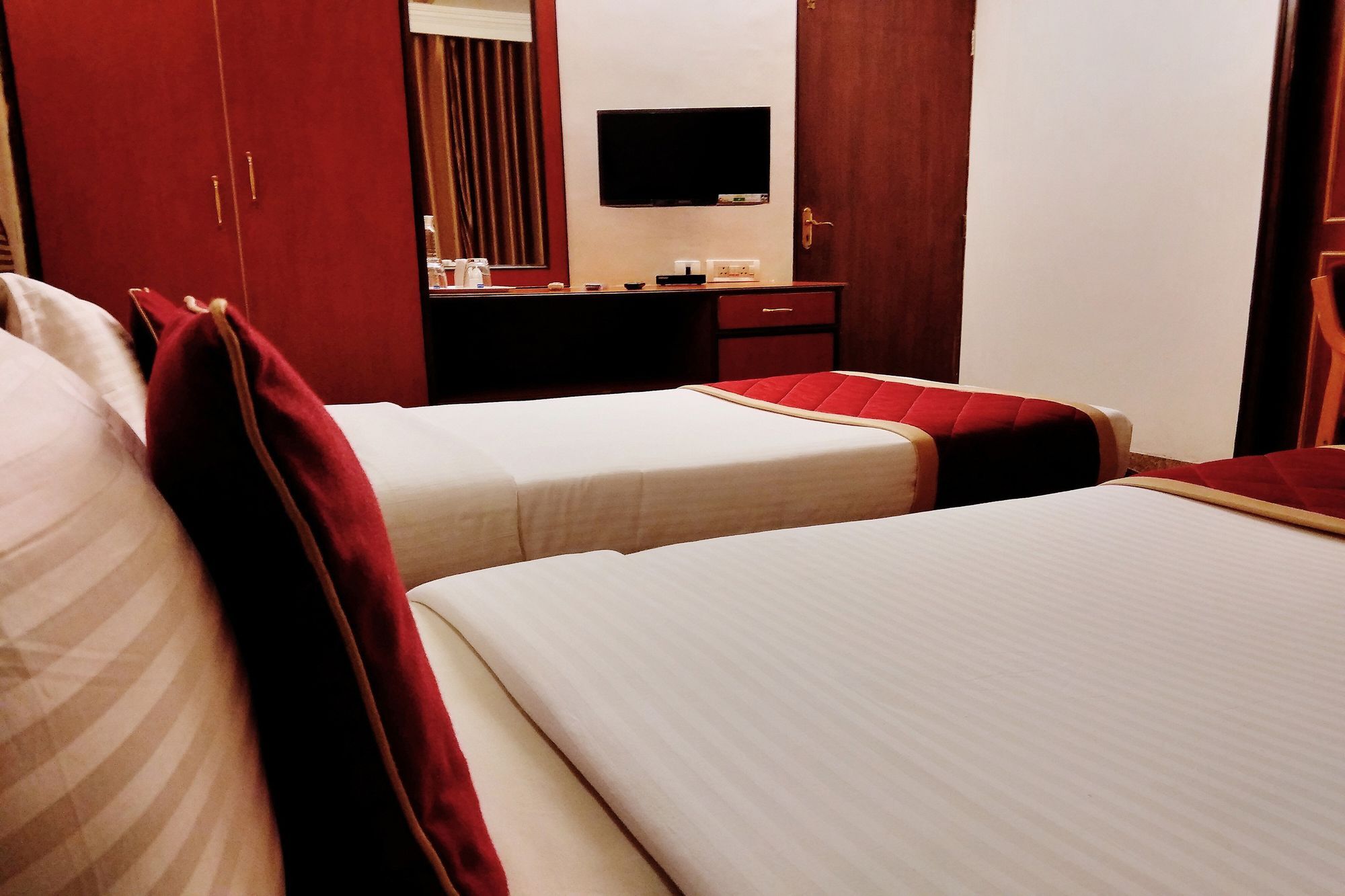 Oyo 539 Hotel Pearl Inn Bangalore Buitenkant foto