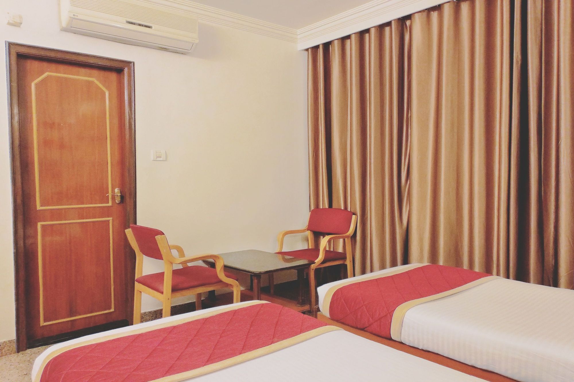 Oyo 539 Hotel Pearl Inn Bangalore Buitenkant foto