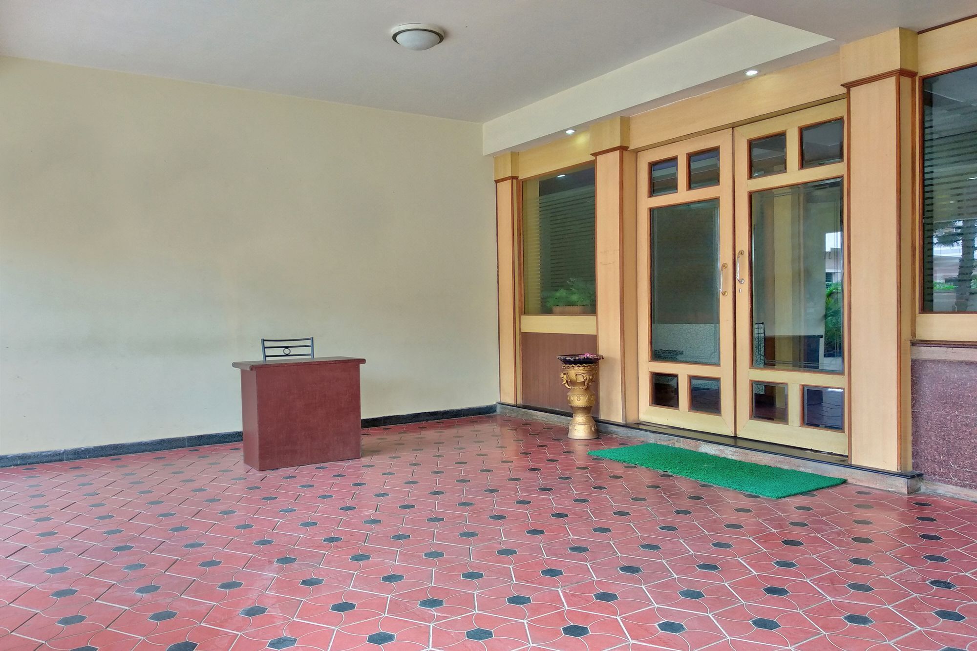 Oyo 539 Hotel Pearl Inn Bangalore Buitenkant foto